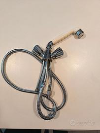 Rubinetto estraibile per bagno camper