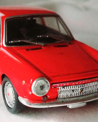 Fiat 850 Coupè Abarth vintage scala 1-43 perfetta.