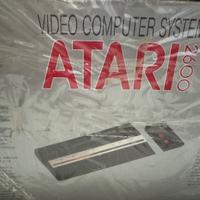 Atari 2600 più giochi retrogaming