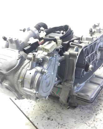 BLOCCO MOTORE ENGINE MOD: MD32M PIAGGIO VESPA GTS 