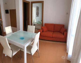 Moderno bilocale per periodo a richiesta