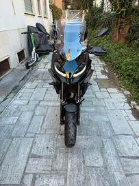 Bmw f900xr triple black full optional
