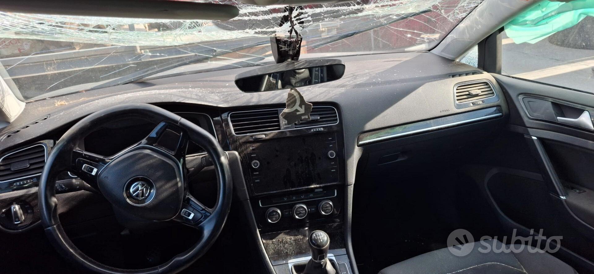 Volkswagen Golf 2017 photo 2