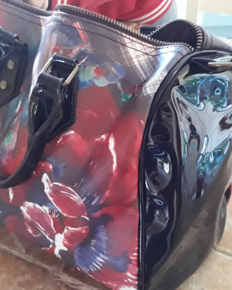 Borsa desigual nuova