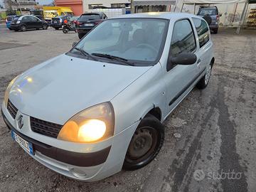 Renault Clio 1.2 benzina km 103000