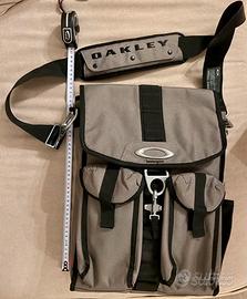 Oakley borsa tracolla verticale