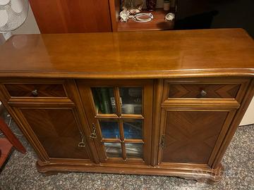 Credenza classica in legno massello