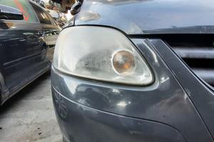 VOLKSWAGEN FOX 2006 - FARO ANTERIORE DESTRO