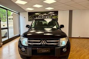 Mitsubishi Pajero 3.2 DI-D 16V 3p. Intense