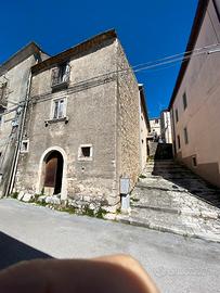 Casa indipendente da ristrutturare
