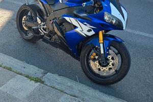 carenae e altri componenti yamaha  R1 2006 