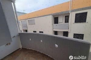 Appartamento 3 vani e acc. Box e giardino