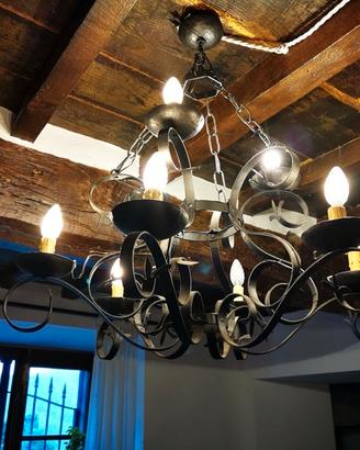 Lampadario artigianale in ferro battuto