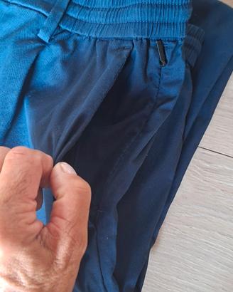 pantaloni nuovi senza cartellino blu