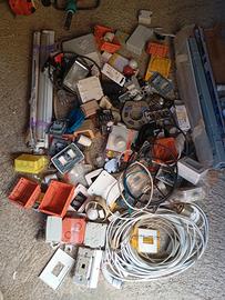 materiale elettrico blocco 