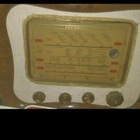 Mobile con radiomarelli(non funzionante)giradischi