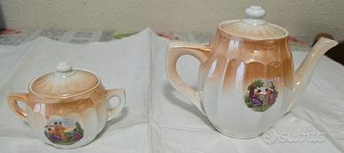 Teiera e zuccheriera in caramica
