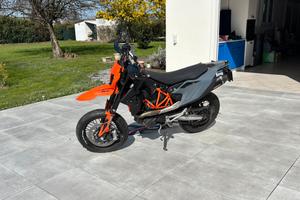 Ktm 690 smc r 2022 incidentata