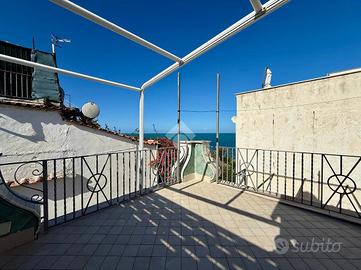 4 LOCALI A CASAMICCIOLA TERME