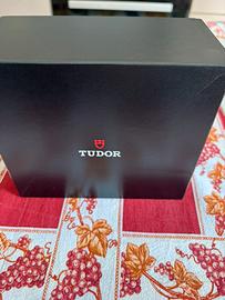Tudor Black Bay P01