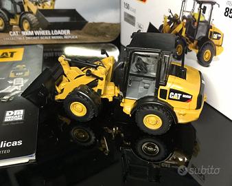 Caterpillar CAT906M - Ruspa Gommata 1:50