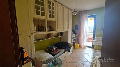 Cameretta completa (Amadio ponte, letto e comò)