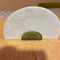 Lampada in marmo bianco e verde