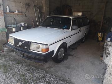  Volvo 240 sw anno 92