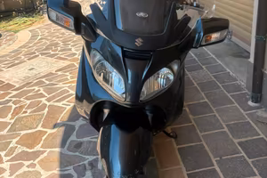 SUZUKI BURGMAN 650