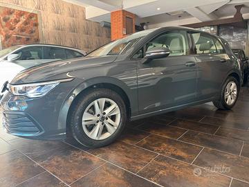 Volkswagen Golf 1.5 eTSI 130 CV EVO ACT DSG Life