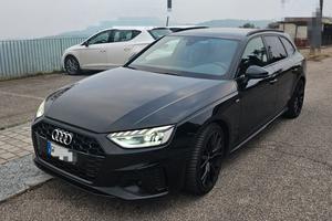 Audi A4 avant s line s tronic 