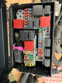 Scatola Relè/fusibili OPEL CORSA D