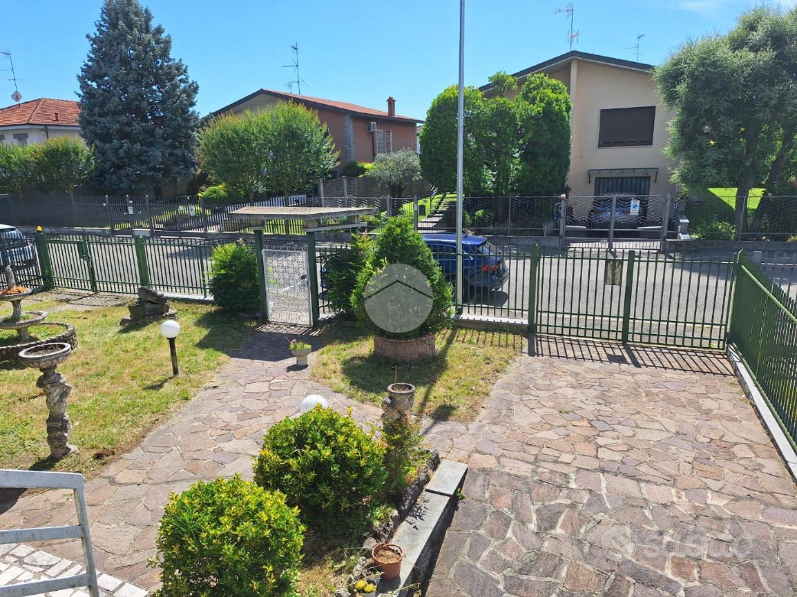 Casa – Mesero, Milano - Vista 3