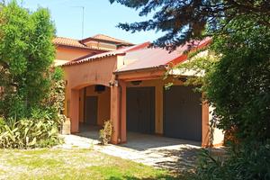 Casa indipendente di 230 mq con annessi