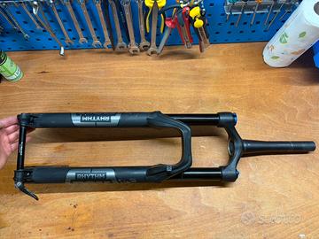 Forcella FOX 34 Rhythm 29” 150 mm MTB / E-MTB
