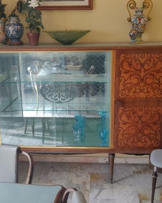 Mobile vetrina vintage