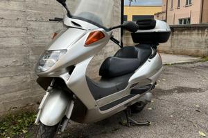 Scooter Honda Foresight 250 (2001) solo 11.892 km
