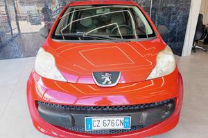 PEUGEOT 107 1.0 5 porte AMIC1