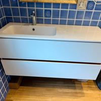 Mobile bagno sospeso