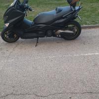 Yamaha T Max - 2005