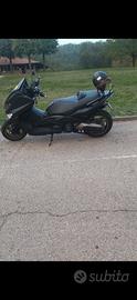 Yamaha T Max - 2005