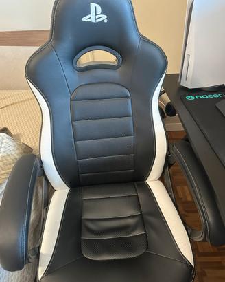 POSTAZIONE GAMING – TAVOLO + SEDIA GAMING