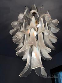 Lampadario con foglie in vetro La Murrina