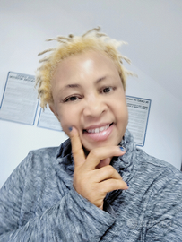 Pastecheria, auito cuoco, pulizia, Stirare vestiti