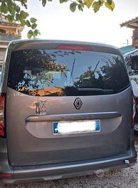 Kangoo 1.5 sinistrata incidentata