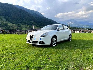 Alfa Romeo Giulietta III 2010 1.6 jtdm Distinctive