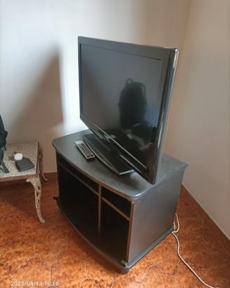 televisore Toshiba LCD modello 37BV701G