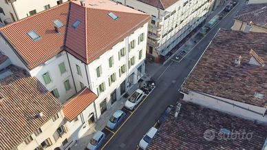 NEGOZIO A VERONA