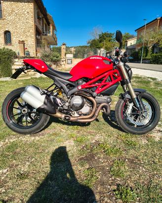 Ducati Monster 1100 evo