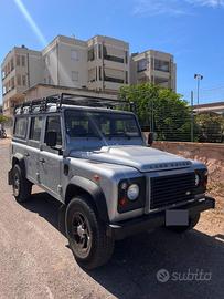 Land Rover Defender 110